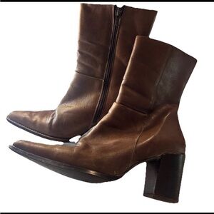 GILLIO COLLECTION Ankle Boots Brown Leather Women’s Size 8.